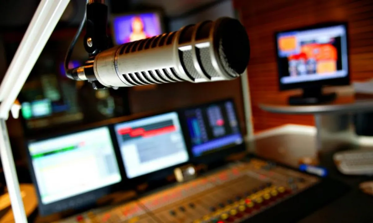 Frisk - Your #1 Dance Music Station at Frisk Radio - Your Destination for Dance